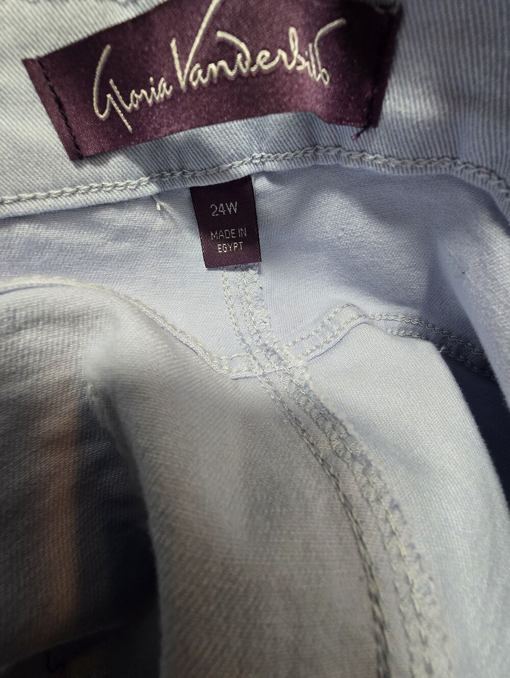 Gloria Vanderbilt Amanda Dreamy Blue Tapered Jeans 24W NWT - Picture 5 of 6
